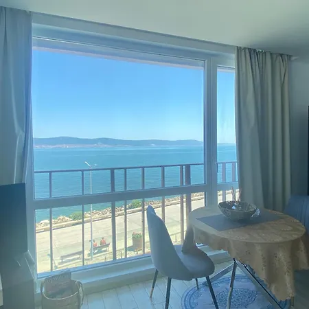 Appartement Paradiso 'в' 207 Two Bedroom *