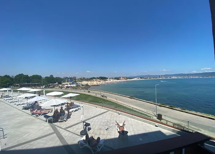 Paradiso 'в' 207 Two Bedroom アパート ネセバル