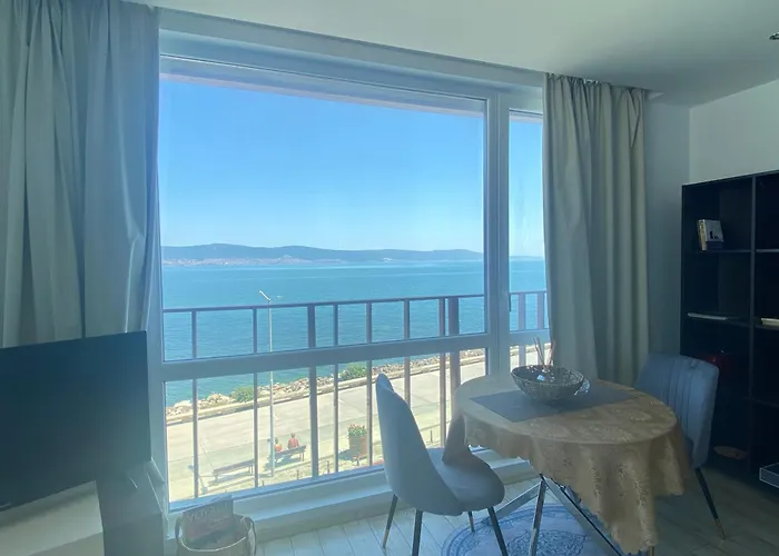 アパート Paradiso 'в' 207 Two Bedroom *