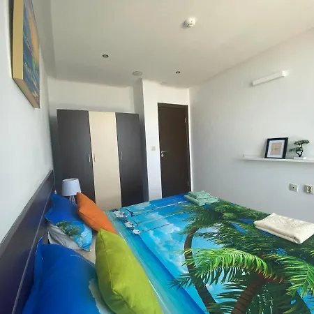 Paradiso 'в' 207 Two Bedroom דירה