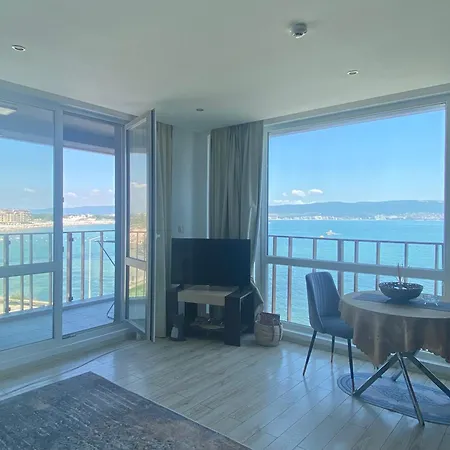 Paradiso 'в' 207 Two Bedroom Apartment Nessebar