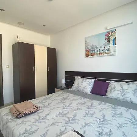 Paradiso 'в' 207 Two Bedroom 内塞伯尔