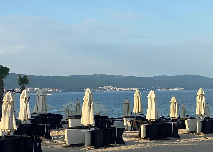 Paradiso 'в' 207 Two Bedroom 公寓